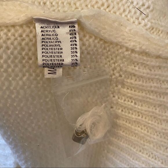 Sophyline & Co- Metallic Detail Top Button Front Cardigan - Picture 12 of 13